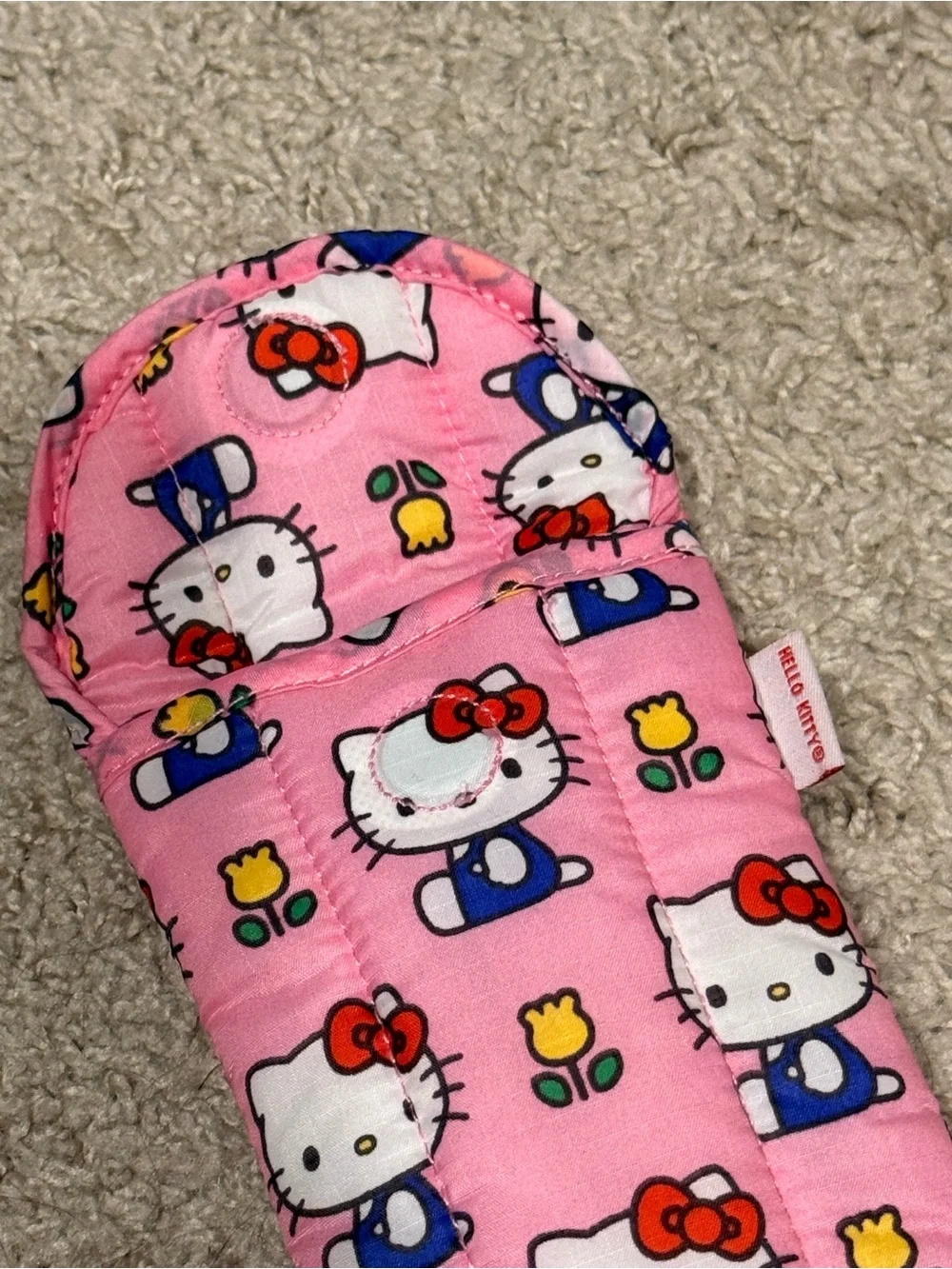 BAGGU Hello Kitty Pink Quilted Sunglass Slip